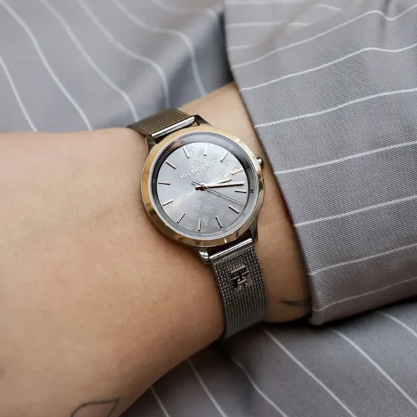 ⁦Tommy Hilfiger Women’s Watch 1782587⁩ - الصورة ⁦9⁩