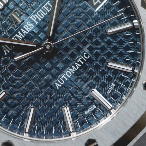 ⁦Audemars Piguet (Royal Oak) Watch For Men 15500ST.OO.1220ST.01⁩ - الصورة ⁦7⁩