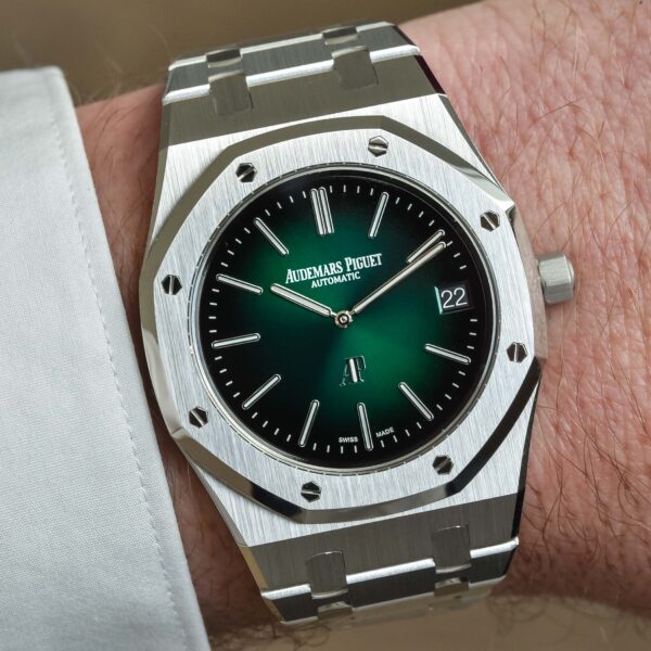 ⁦Audemars Piguet (Royal Oak) Watch For Men 15202PT.OO.1240PT.01⁩ - الصورة ⁦11⁩