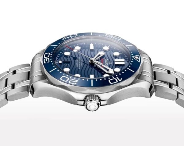⁦Omega (SEAMASTER DIVER) Watch For Men 210.30.42.20.03.001⁩ - الصورة ⁦4⁩