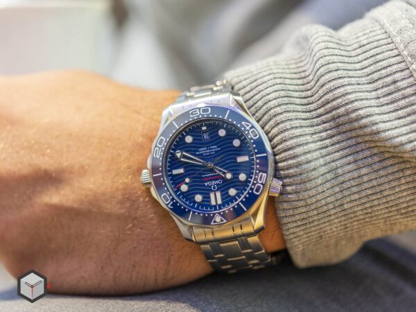 ⁦Omega (SEAMASTER DIVER) Watch For Men 210.30.42.20.03.001⁩ - الصورة ⁦16⁩