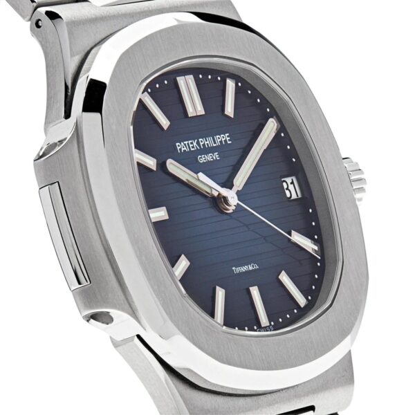⁦Patek Philippe Watch For Men 5711/1A-010⁩ - الصورة ⁦4⁩