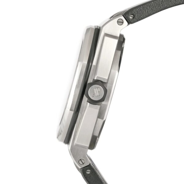 ⁦Audemars Piguet (Royal Oak Offshore) Watch For Men 15710ST.OO.A002CA.01⁩ - الصورة ⁦7⁩