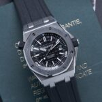 Audemars Piguet (Royal Oak Offshore) Watch For Men 15710ST.OO.A002CA.01 - الصورة 4