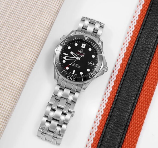 ⁦Omega (SEAMASTER DIVER) watch for men 212.30.41.20.01.003⁩ - الصورة ⁦7⁩
