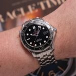 Omega (SEAMASTER DIVER) watch for men 212.30.41.20.01.003 - الصورة 19