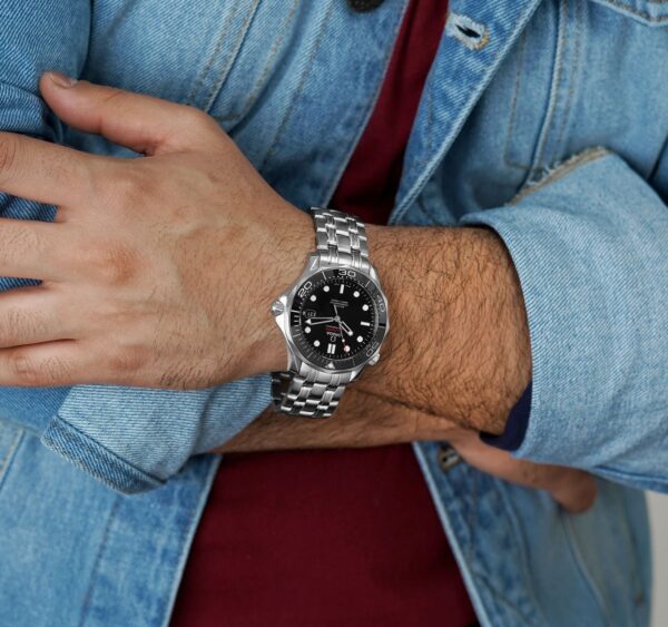 ⁦Omega (SEAMASTER DIVER) watch for men 212.30.41.20.01.003⁩ - الصورة ⁦21⁩