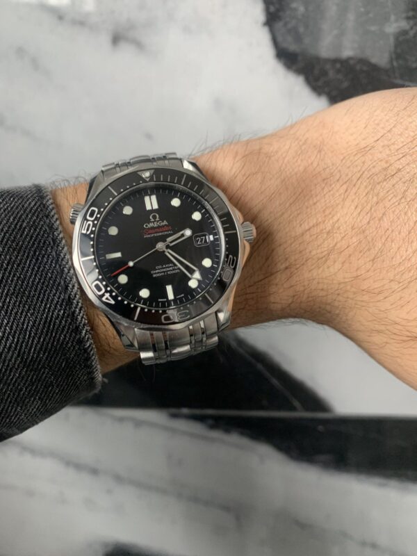 ⁦Omega (SEAMASTER DIVER) watch for men 212.30.41.20.01.003⁩ - الصورة ⁦10⁩