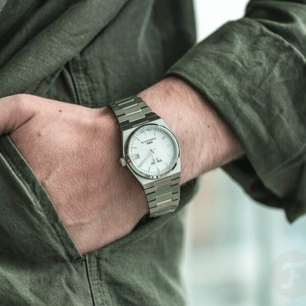 ⁦Tissot T-Classic (PRX Powermatic 80) Watch For Men and Women T137.207.11.111.00⁩ - الصورة ⁦22⁩