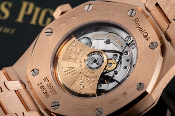 ⁦Audemars Piguet (Royal Oak) Watch For Men 15407OR.OO.1220OR.01⁩ - الصورة ⁦7⁩