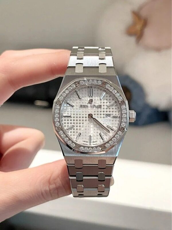 ⁦Audemars Piguet (Royal Oak) Watch For Women 67651ST.ZZ.1261ST.01⁩ - الصورة ⁦13⁩