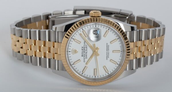 ⁦Rolex Datejust Watch For Men and Women 126233-0019⁩ - الصورة ⁦3⁩