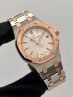 Audemars Piguet (Royal Oak) Watch For Women 77350SR.OO.1261SR.01 - الصورة 11