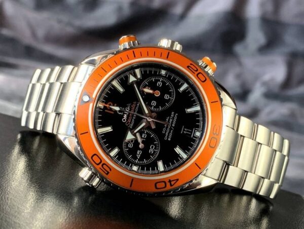 ⁦Omega (Seamaster Planet Ocean) Watch For Men 232.30.46.51.01.002⁩ - الصورة ⁦5⁩