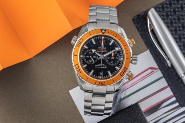 ⁦Omega (Seamaster Planet Ocean) Watch For Men 232.30.46.51.01.002⁩ - الصورة ⁦6⁩