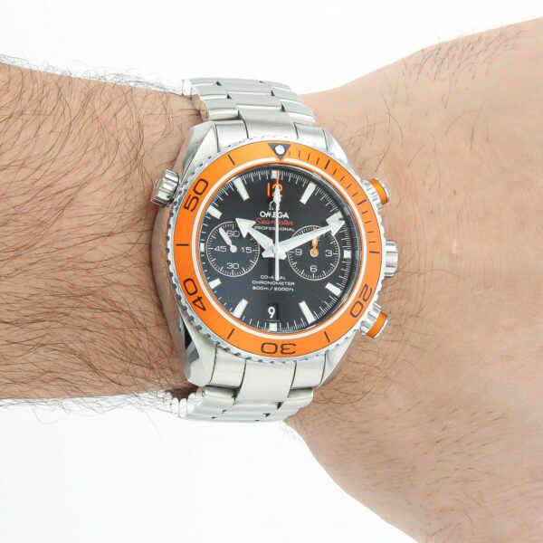 ⁦Omega (Seamaster Planet Ocean) Watch For Men 232.30.46.51.01.002⁩ - الصورة ⁦9⁩