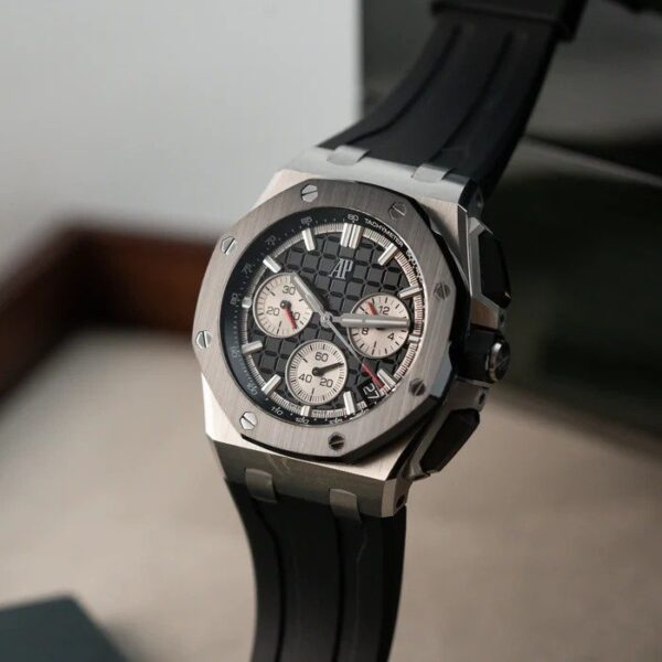 ⁦Audemars Piguet (Royal Oak Offshore) Watch For Men 26420SO.OO.A002CA.01⁩ - الصورة ⁦5⁩
