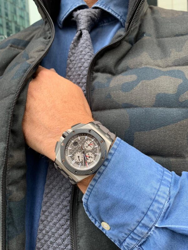 ⁦Audemars Piguet (Royal Oak Offshore) Watch For Men 26400IO.OO.A004CA.01⁩ - الصورة ⁦13⁩