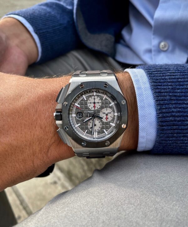 ⁦Audemars Piguet (Royal Oak Offshore) Watch For Men 26400IO.OO.A004CA.01⁩ - الصورة ⁦16⁩