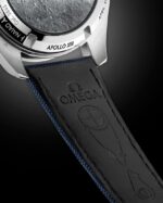 Omega (Speedmaster Silver Snoopy Award) watch for men 310.32.42.50.02.001 - الصورة 23