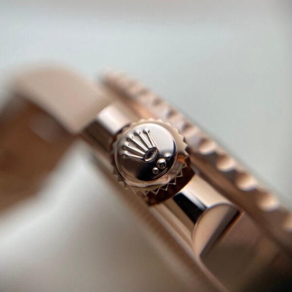 ⁦Rolex Watch For Men 126715CHNR⁩ - الصورة ⁦7⁩